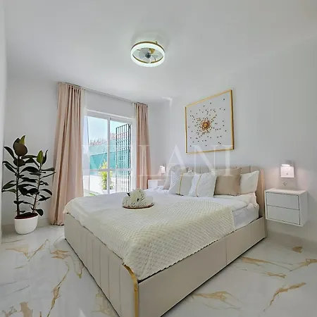 Vela One - Luxury 2 Bedroom - Terrace - Pool - Walk To Puerto Banus & *