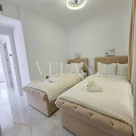 Vela One - Luxury 2 Bedroom - Terrace - Pool - Walk To Puerto Banus & *